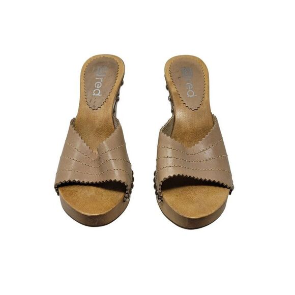 Vintage Tan Leather Wooden Platform Sandals Sz 7 Studded Open Toe Heel Brazil - Picture 3 of 16